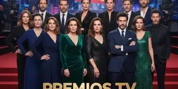 Actores y actrices españoles destacados en la alfombra roja, celebrando el éxito de las series de 2026.